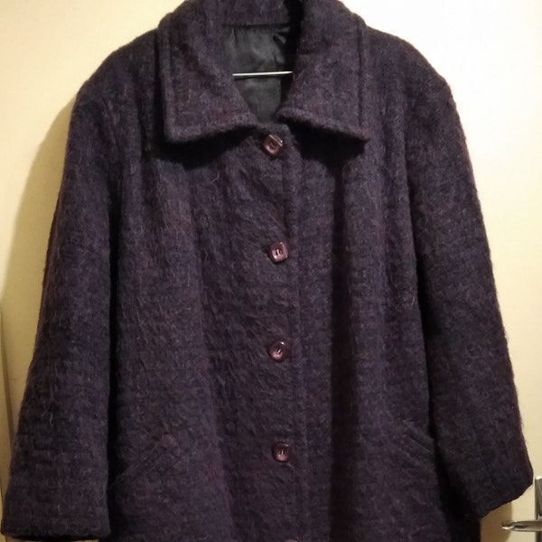 Manteau vintage laine mauve pour femme  année 70  pièce unique taille 48