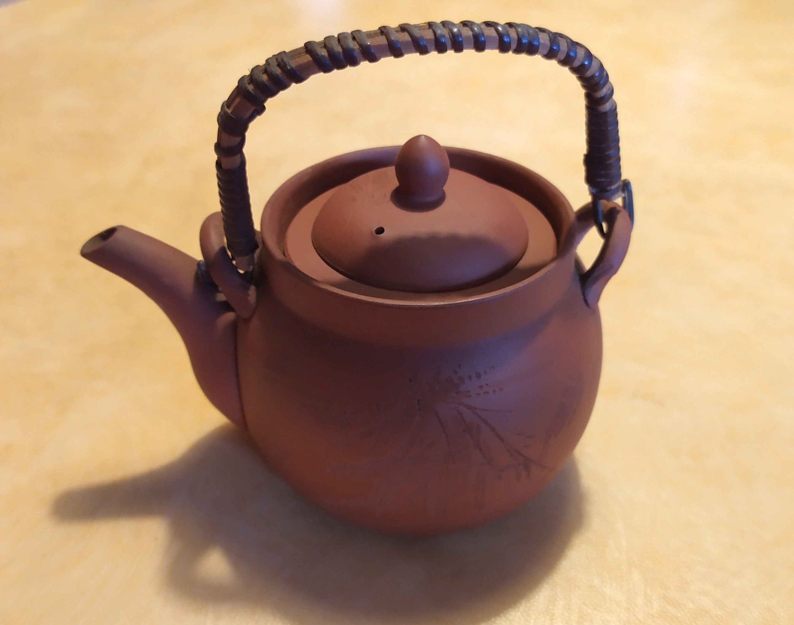 Théière Chinoise Type Yixing Vintage Signée Chinese Mark Terracotta