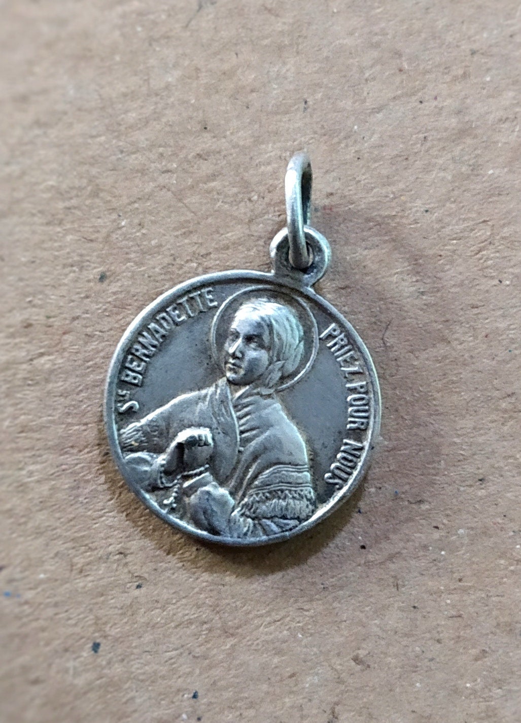 Médaille Religieuse Ancienne Sainte Bernadette Priez Pour Nous Lourdes