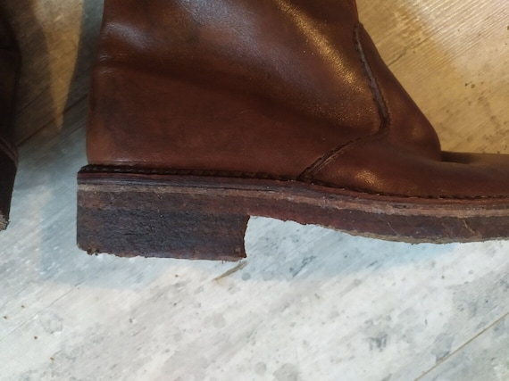 Belle paire de bottes vintage en cuir de marque P… - image 7
