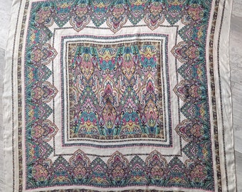 Pañuelo cuadrado grande de seda mandala azul beige