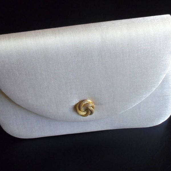 Pochette vintage en  satin blanc ,sixties vintage handbag , sac à main