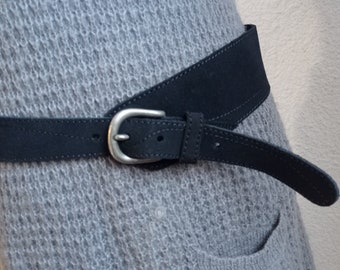 Cinturón vintage de mujer de piel nobuck negro
