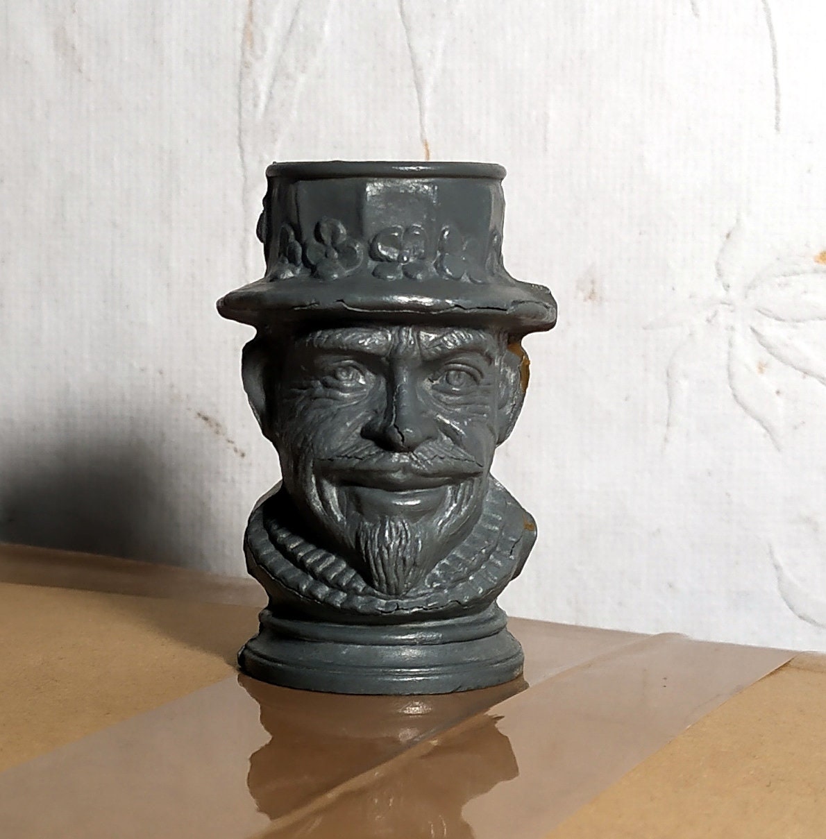 Ancien Bougeoir Régule Étain 19E Siècle Buste Visage Aristocratique