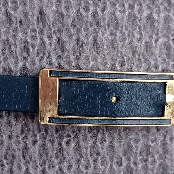 Ceinture vintage fine en cuir bleu marine pour femme