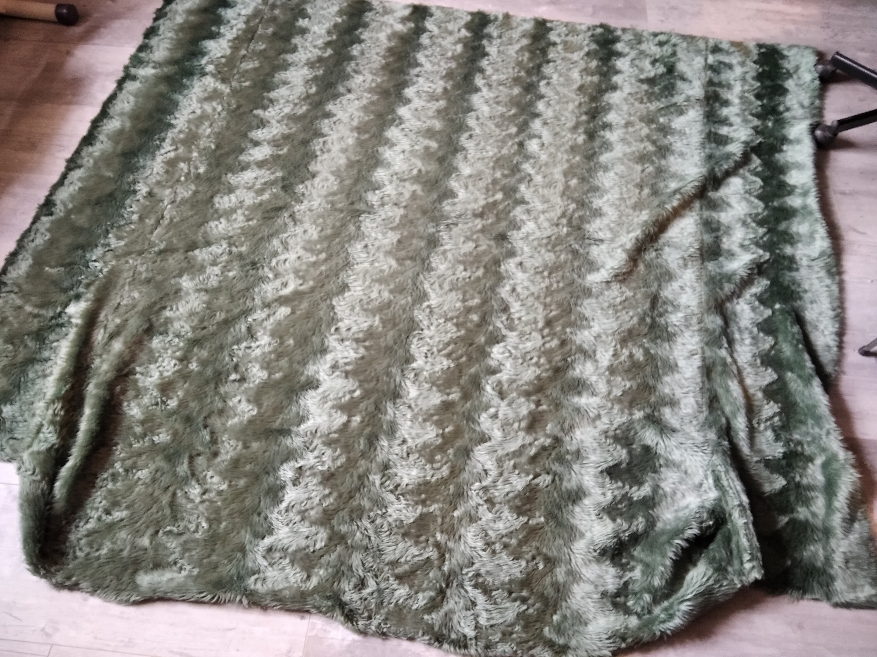 Couvre Lit Vert Amande Vintage Seventies Moumoute, Fausse Fourrure