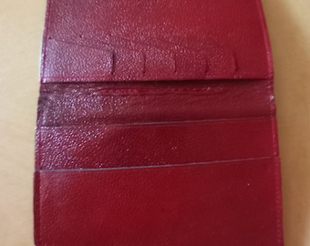 Vintage wallet with vintage card holder in red leather