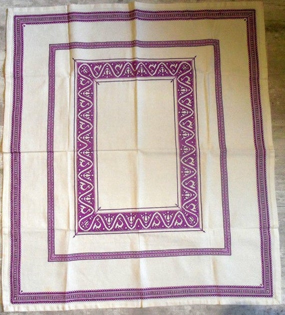 Nappe Brodée Point de Croix Compté Brun Chimère Tablecloth Embroidered Handmade Chimeric Cross Stitc