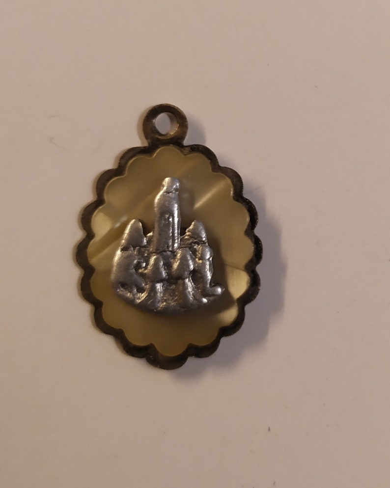 Médaille religieuse FATIMA vintage Religious medal image 2