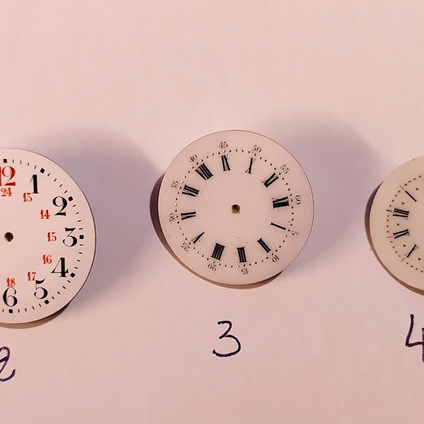 Vintage enamelled dial for gusset watch Ancien cadran émaillé pour montre à gousset