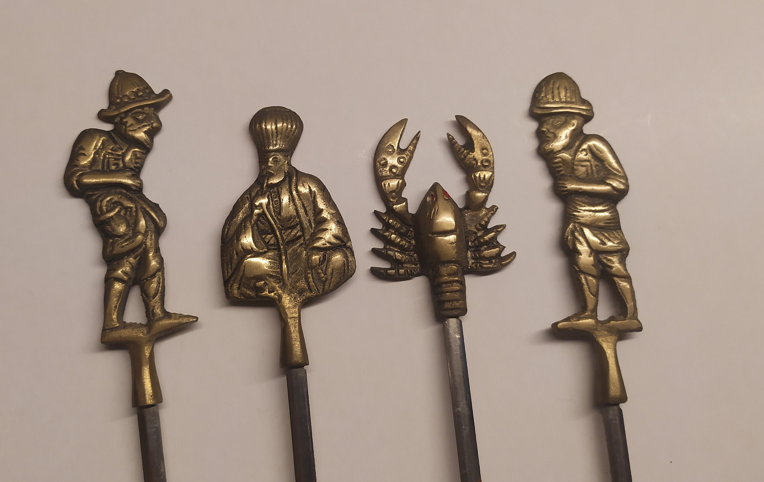 Lot Anciens Piques à Brochettes Laiton Made in Turquie Figurines Personnages Brass Vintage Spades Fo