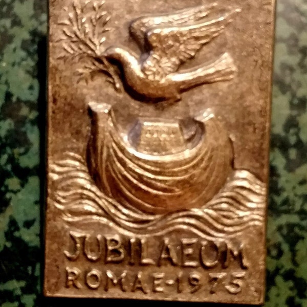 Vintage brooch JUBILAEUM ROMAE 1975 pins medal Noah's Ark Noah's Arch religiosa brooch