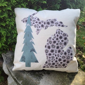 18 inch Petoskey Pine Pillow