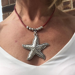 Collana ciondolo stella marina d&#39;argento, grande girocollo ciondolo d&#39;argento, collane da donna Boho, collana corta Boho, collane in argento e pelle