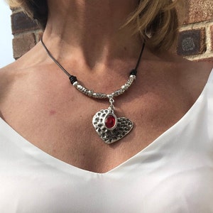 Silver Heart Pendant Choker Necklace with Red Stone for Women, Heart Pendant Necklace, Short Leather Necklace with Silver Heart Pendant