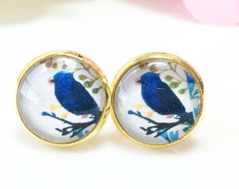 Boucles d'oreilles d'oiseau, boucles d'oreilles d'oiseau bleu, clous d'oiseau, boucles d'oreilles d'oiseau d'or, bijoux d'oiseau de dôme en verre, bijoux de nature, cadeau pour son amant d'oiseau