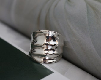 Violette silver ring