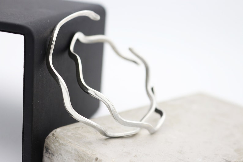 Wavy silver bracelet image 3