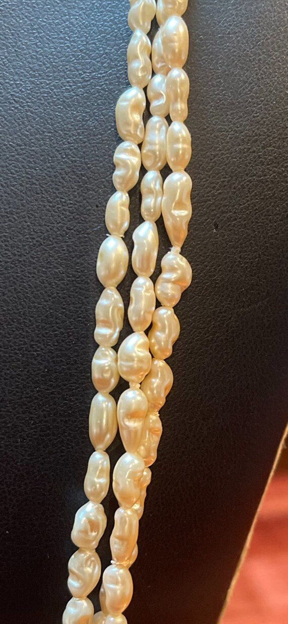 Vintage 1980's Small Freshwater Pearl 3-strand Nec