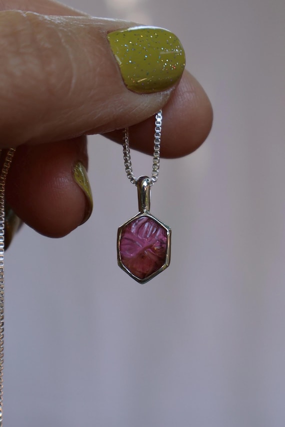 Scattered Light Necklace