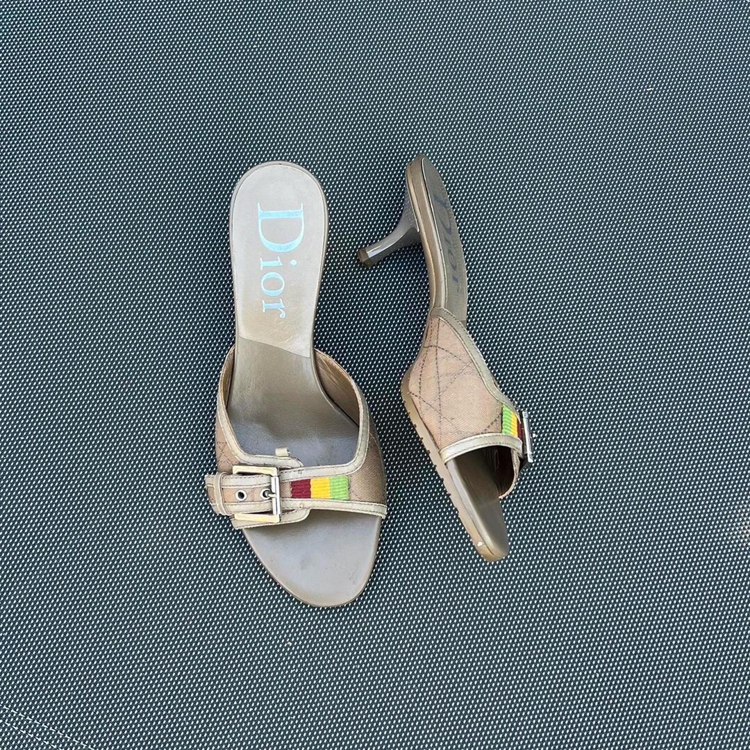 PRADA 26S POINTED TOE CUT OUT HIGH HEELS 75MM IN WHITE CALFSKIN WITH BOW