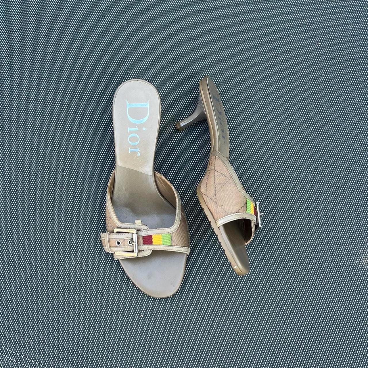 靴 Vintage Dior Buckle Heel Mules Christian Dior Buckle Heels 38.5 - irvrsbl