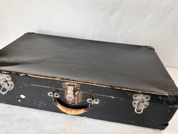 Vintage Black lightweight Suitcase, antique lugga… - image 4
