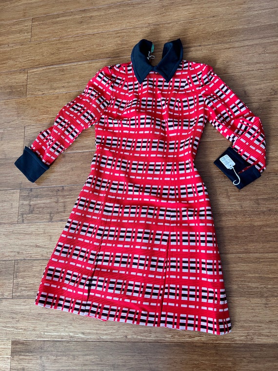 Retro Red Plaid polyester Dress size 10, New with… - image 1