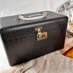 Vintage Suitcase Early 1900s Brown Leather Suitcase With -  Canada