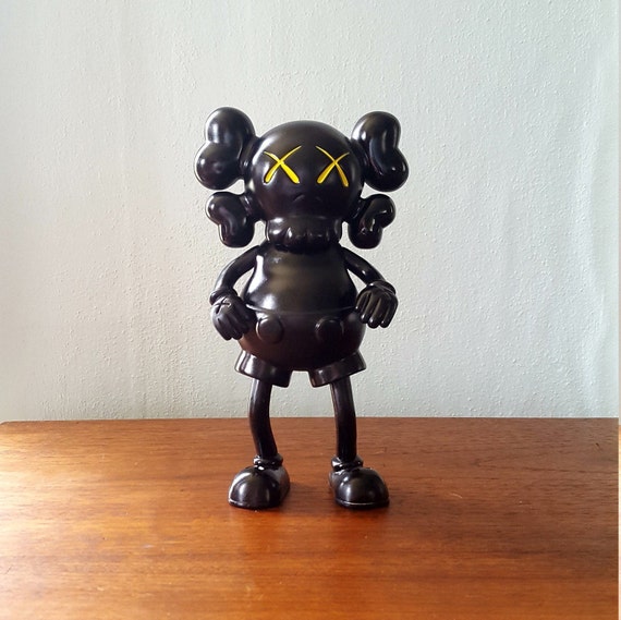 kaws vinyl toys