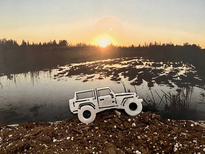 Jeep Wrangler JK 2 door keychain All Year Gifts For Him or Her