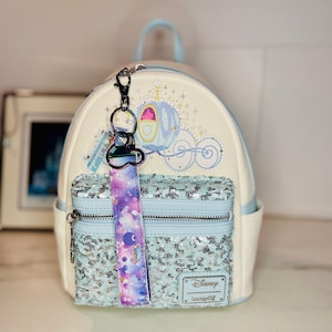 Ear Holder / Mouse Ear Holder / Backpack Ear Holder / Ear Key Fob / Park Accessories / ear holder / park inspired / Ear Buddy / ear saver
