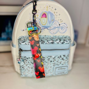 Ear Holder / Mouse Ear Holder / Backpack Ear Holder / Ear Key Fob / Park Accessories / ear holder / park inspired / Ear Buddy / ear saver