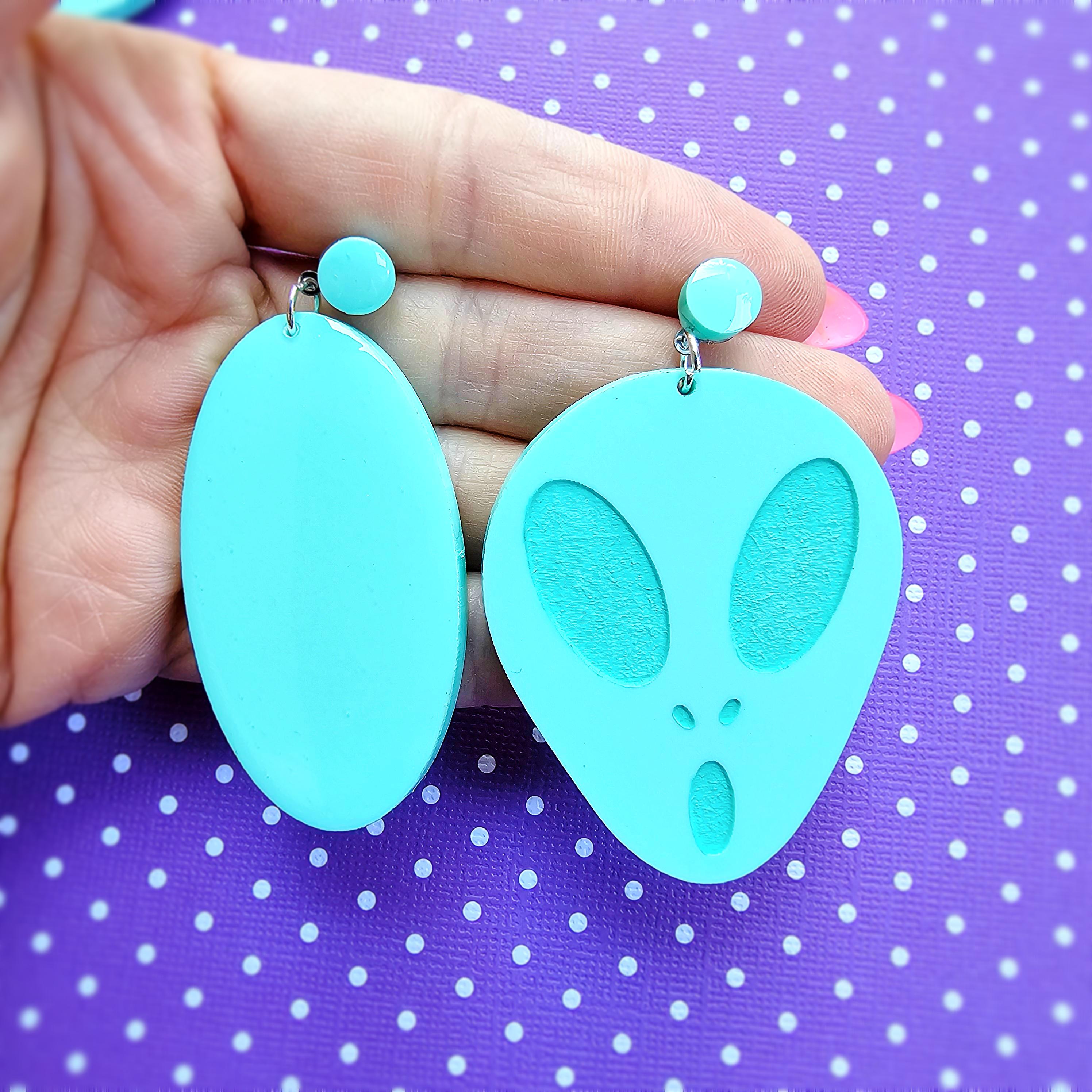 Dandandan Earrings | Alien Earrings | Momo Earrings | Anime