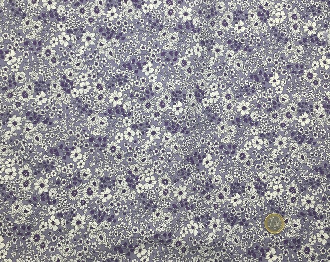English Pima lawn cotton fabric, priced per 25cm. Flowers