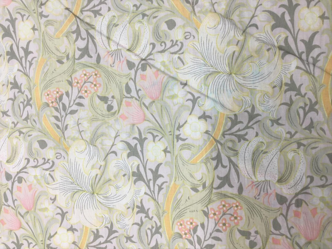 English Pima Lawn Cotton Fabric, Soft Green Jugend Print - Etsy