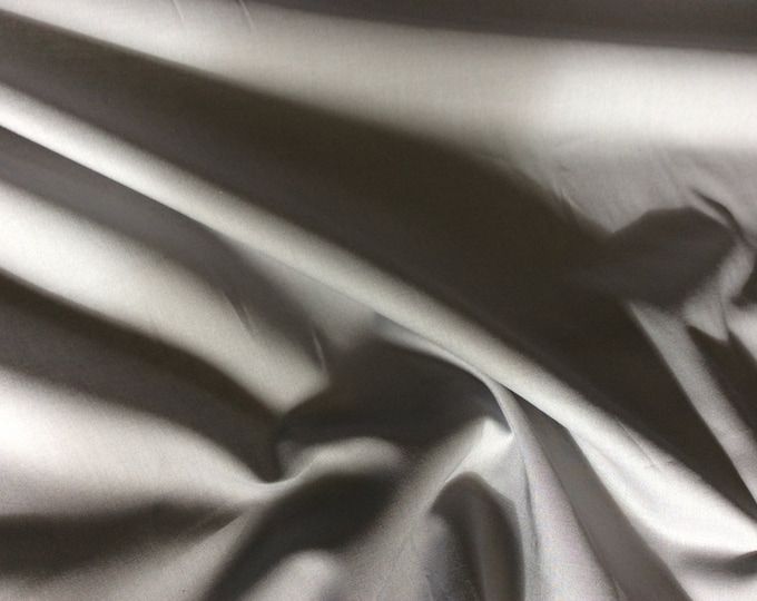 High quality cotton lawn dyed in Japan. Grey no43