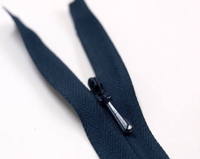 Invisible concealed zippers, 56cm (22"), navy blue