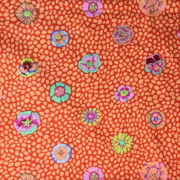 Tissu coton moda américain, Kaffe Fassett, fleurs fond corail