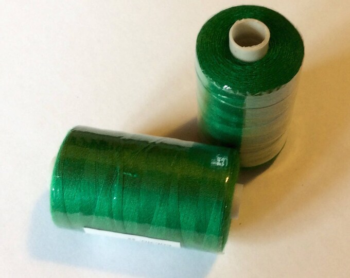 Sewing thread, 500m Christmas green