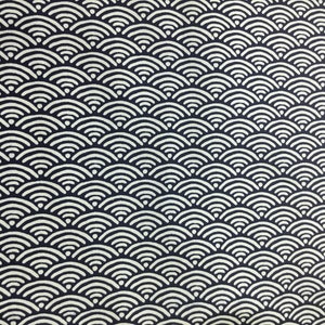 Popeline de coton oekotex, motif sashiko beige sur fond noir image 1