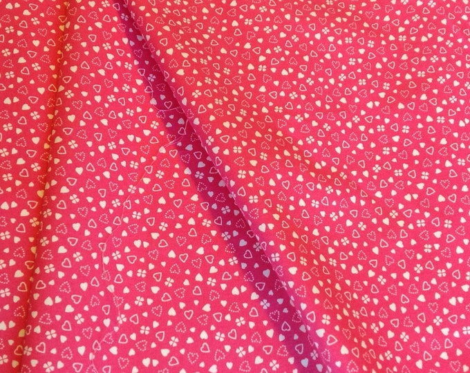 High quality cotton poplin, shamlock and hearts on pink