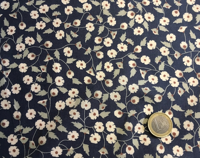 English Pima lawn cotton fabric, priced per 25cm. Flowers