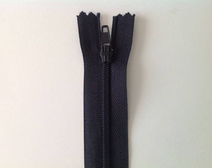 Nylon coil zipper, 30cm (24"), navy