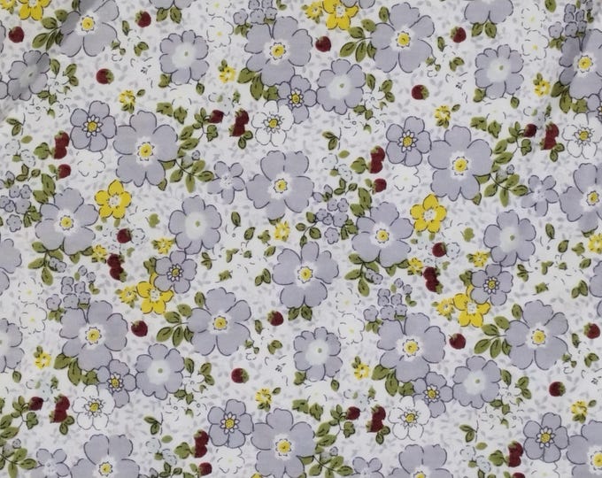 Cotton poplin with floral print, light lilac Betty