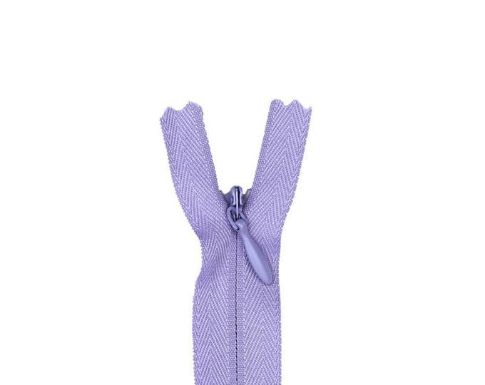 Invisible, concealed nylon coil zipper, 56cm (22"), pale violet