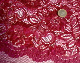 Scalloped edged lace fabric, raspberry