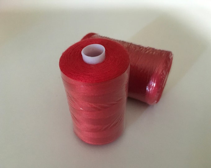 Sewing thread, 1000yds or 915m, red
