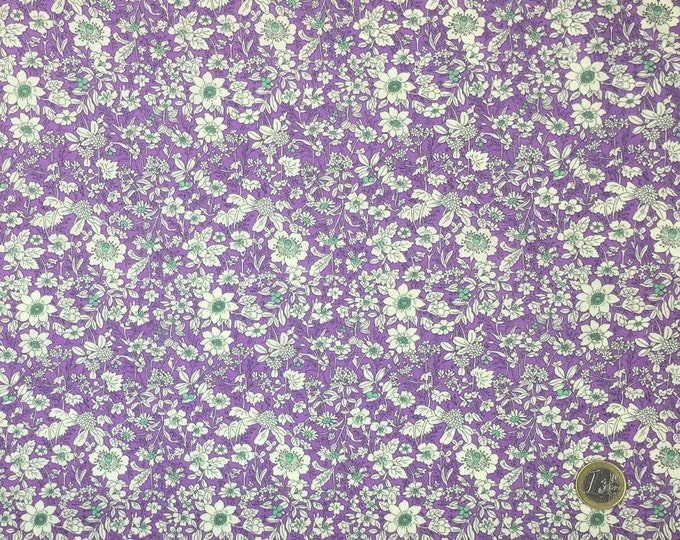 High quality cotton poplin printed in Japan, violet floral print