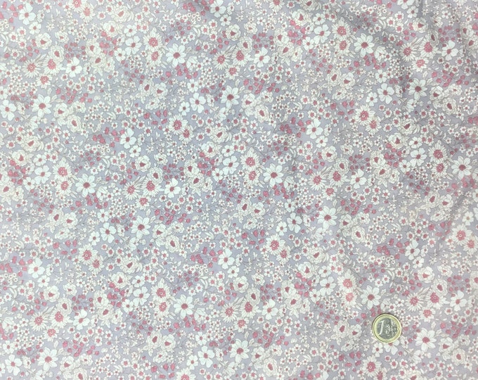 English Pima lawn cotton fabric, Flora on lilac